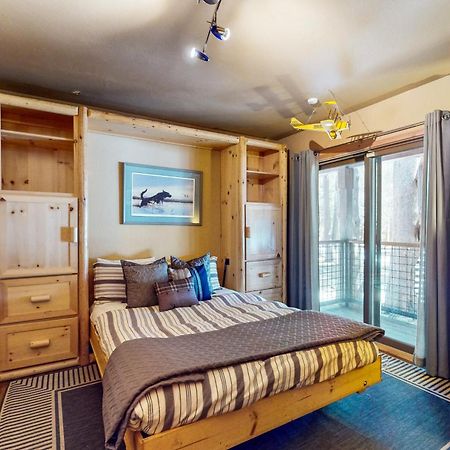 Tastefully-Updated, Classic Tahoe Family Home Truckee Dış mekan fotoğraf