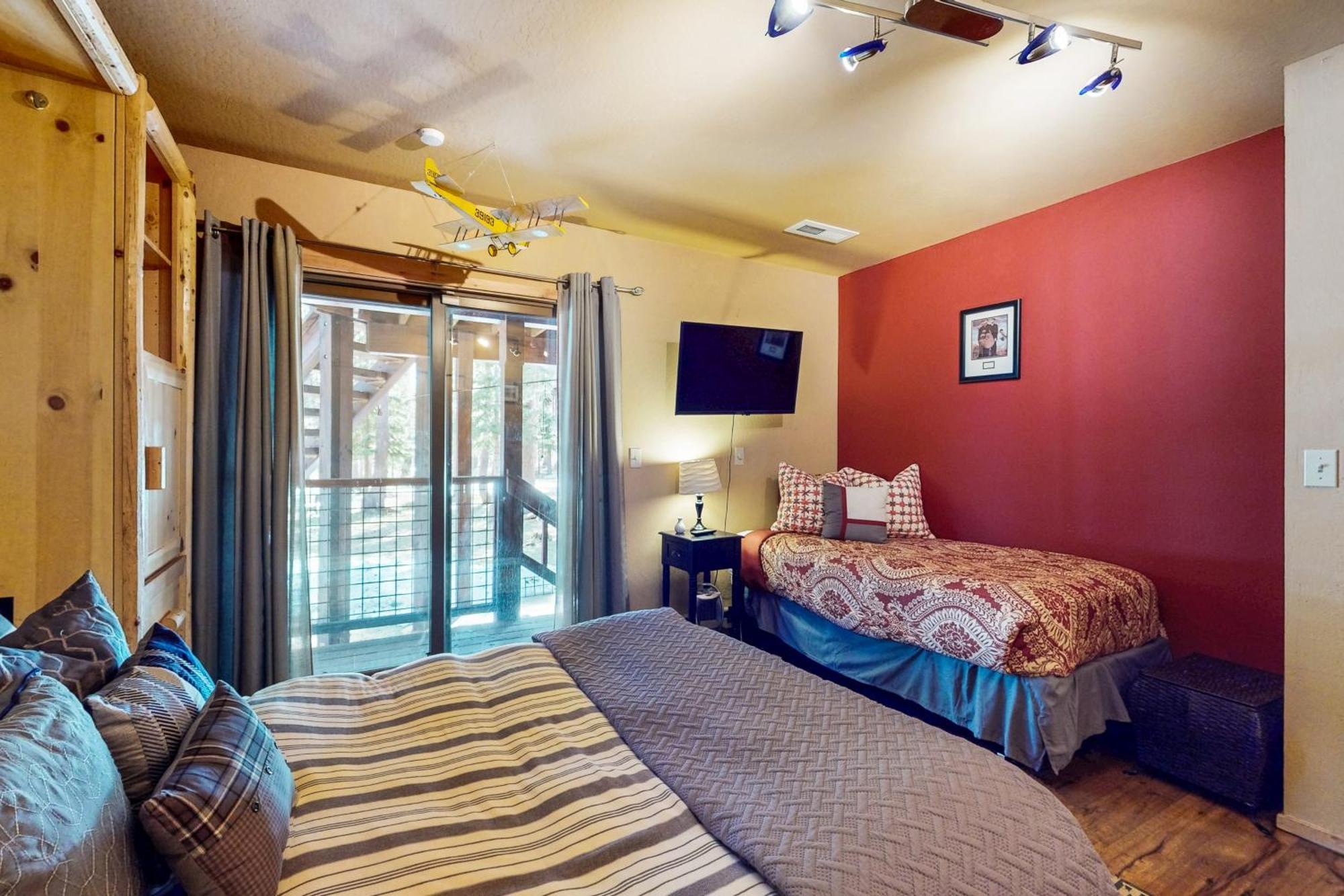 Tastefully-Updated, Classic Tahoe Family Home Truckee Dış mekan fotoğraf