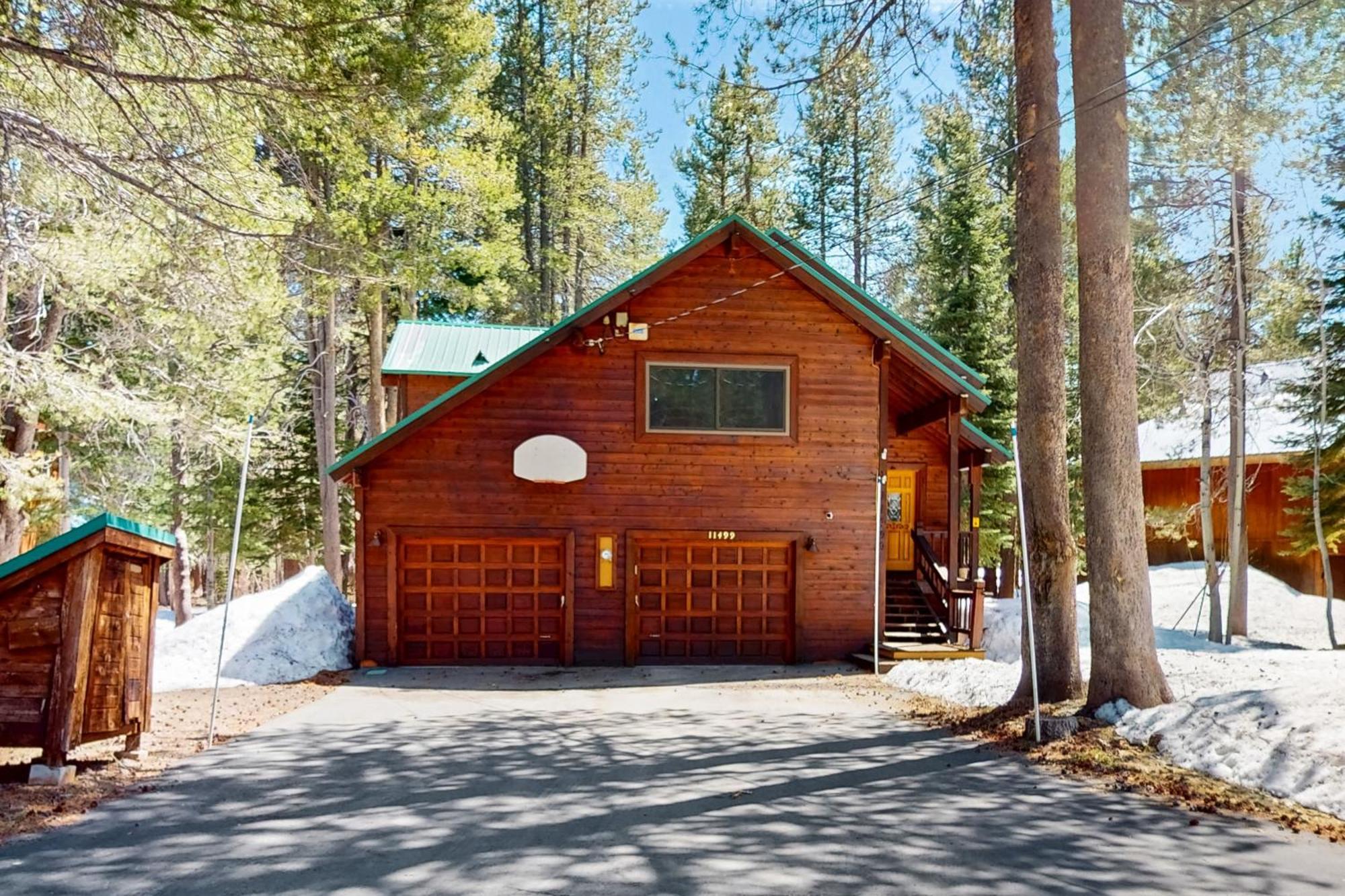 Tastefully-Updated, Classic Tahoe Family Home Truckee Dış mekan fotoğraf