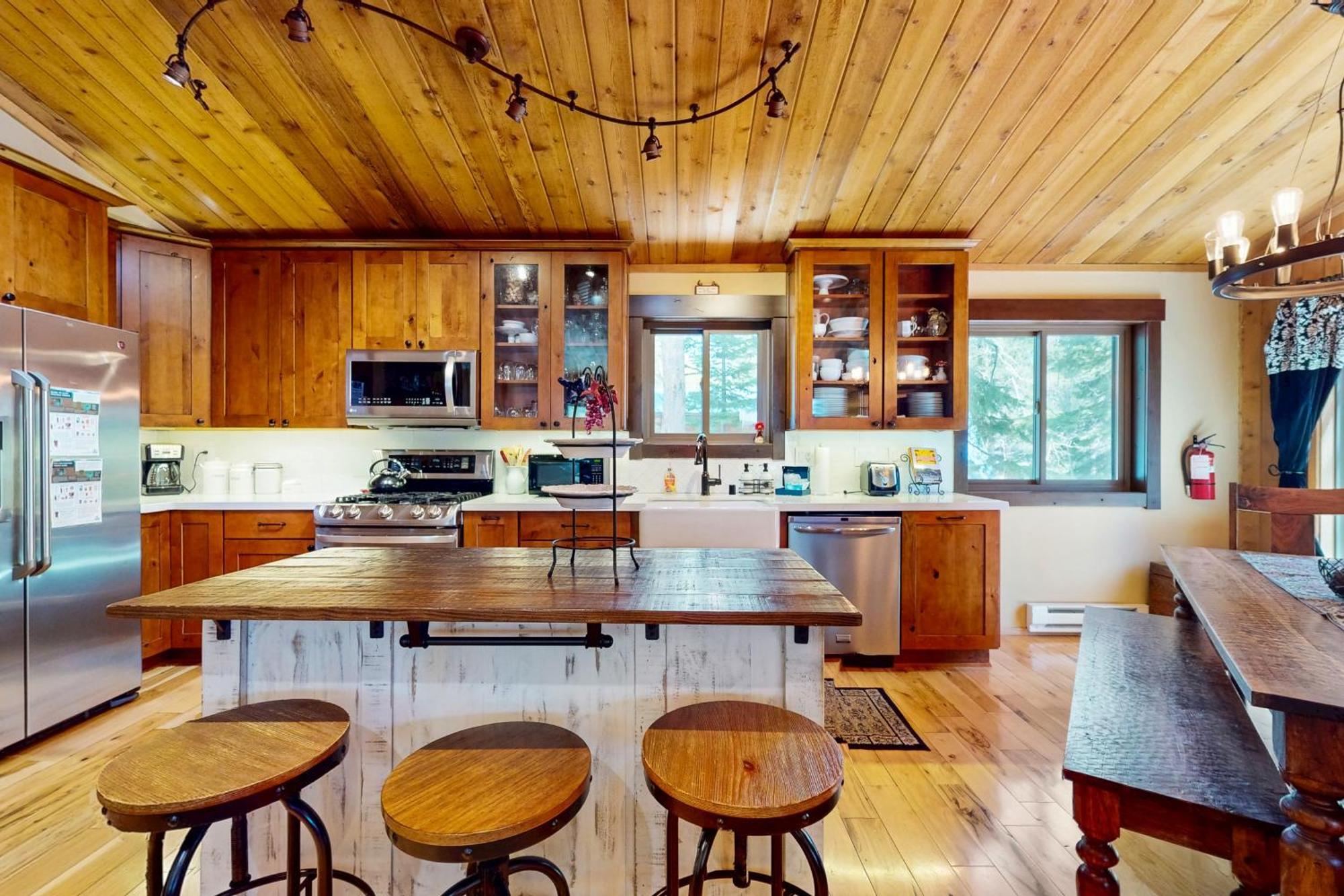 Tastefully-Updated, Classic Tahoe Family Home Truckee Dış mekan fotoğraf