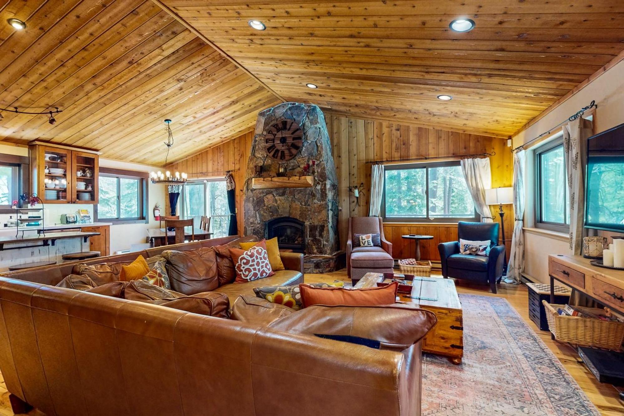 Tastefully-Updated, Classic Tahoe Family Home Truckee Dış mekan fotoğraf